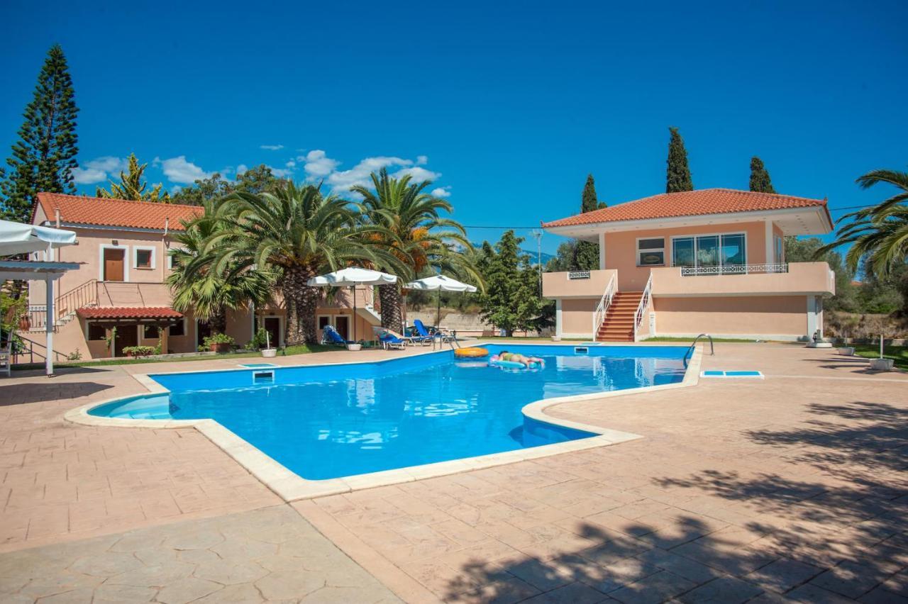 Helena Inn Svoronata Bagian luar foto