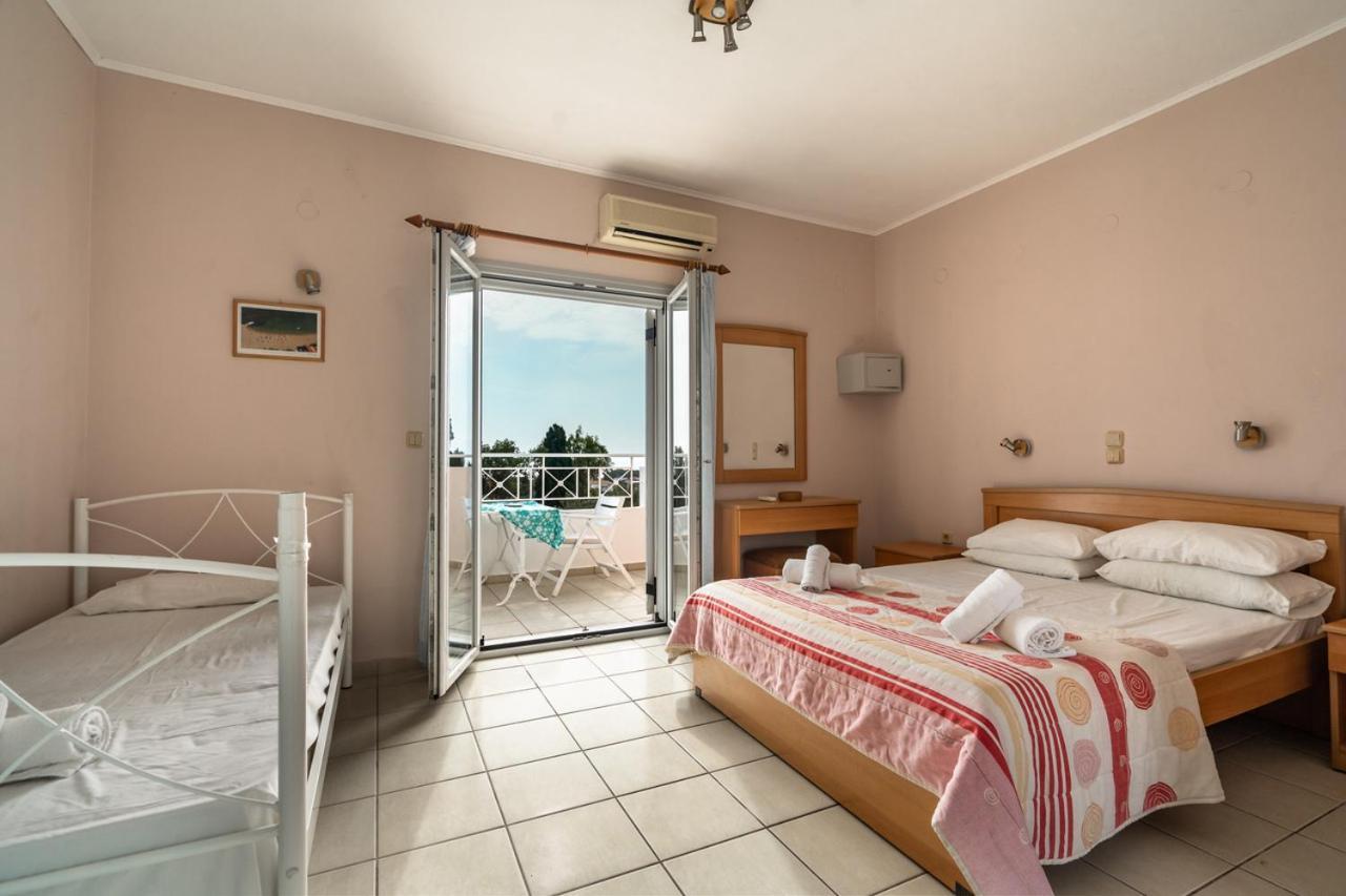 Helena Inn Svoronata Bagian luar foto