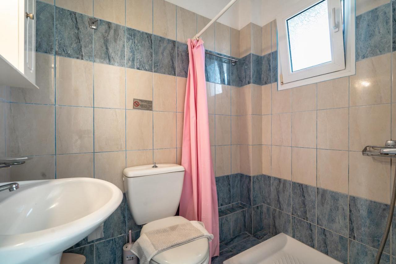 Helena Inn Svoronata Bagian luar foto