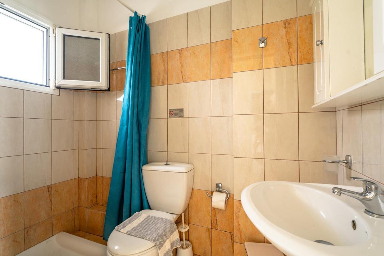 Helena Inn Svoronata Bagian luar foto