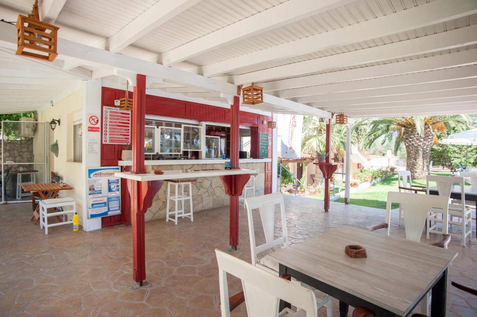 Helena Inn Svoronata Bagian luar foto