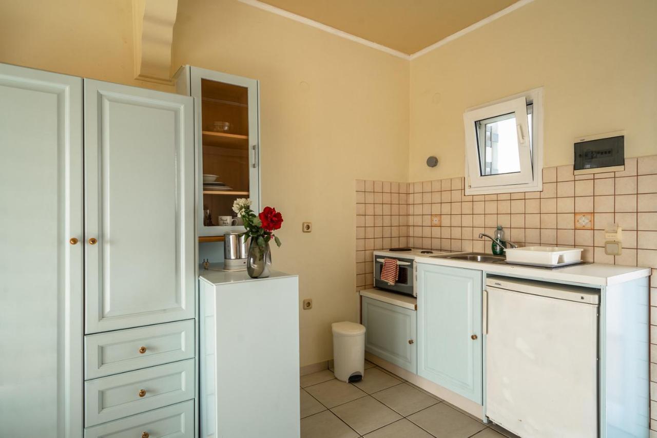 Helena Inn Svoronata Bagian luar foto